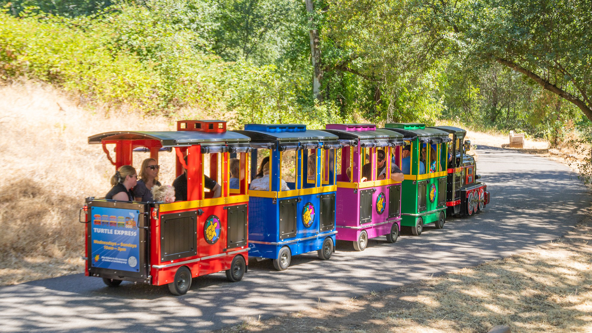 Wattman Maxi Express TÜV-certified trackless train at Turtle Bay operating under ASTM compliance